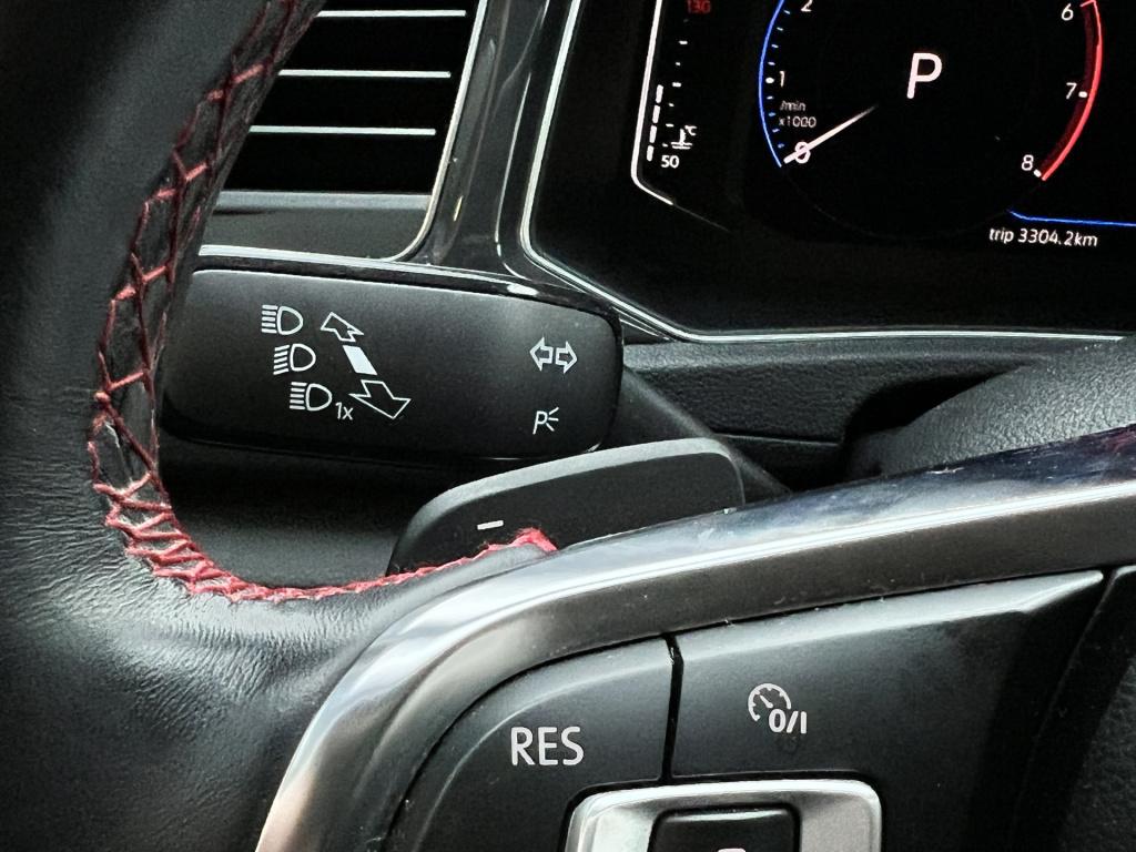 Volkswagen T-roc 1.5 tsi sport automaat | apple/ android carplay | climate 