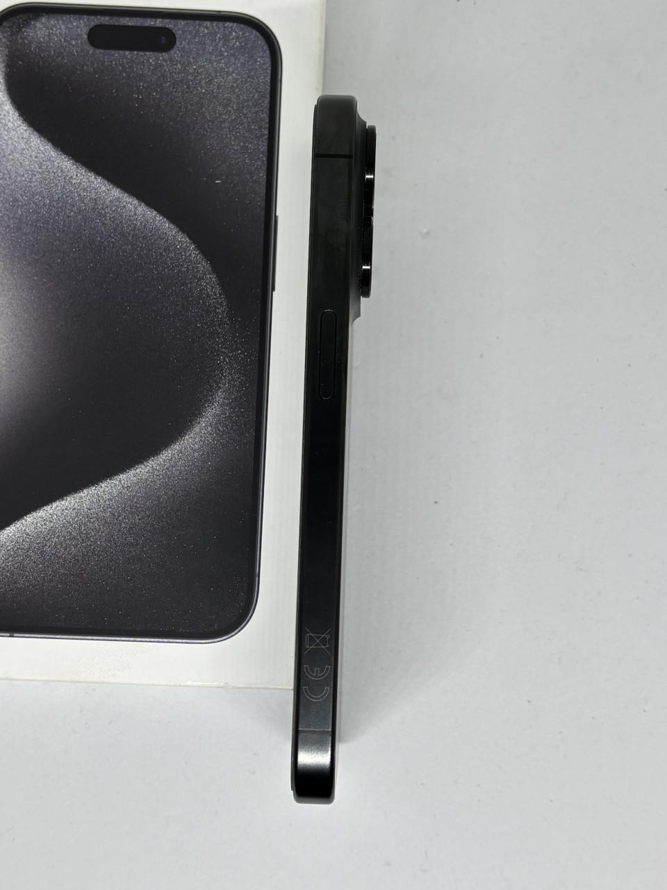 IPhone 15Pro  zwart  256GB