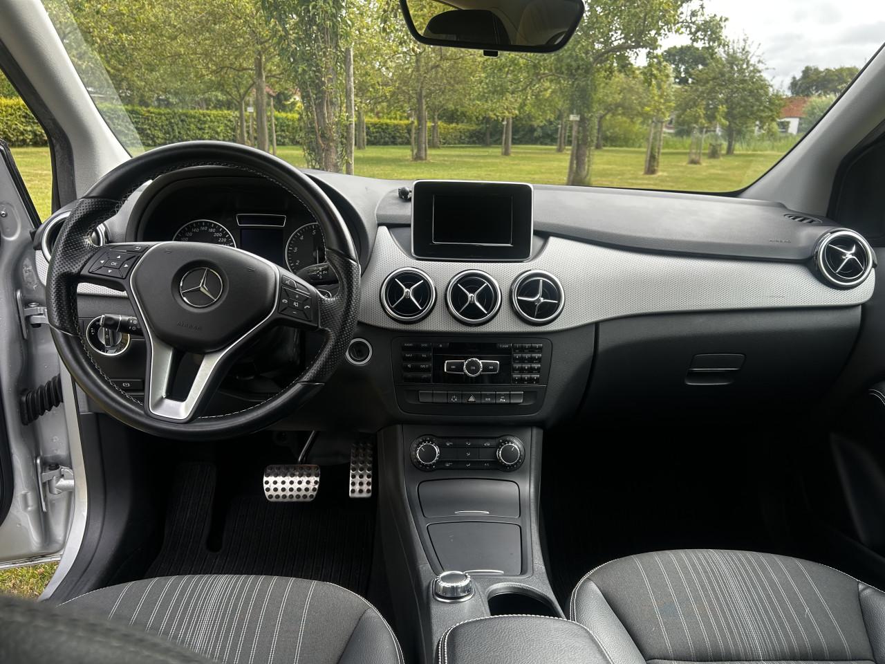 Te Koop Mercedes Benz B180 2014