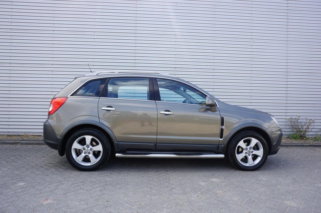 Opel Antara 3.2 v6 cosmo automaat / airco / navi / cruise / pano / stoelver