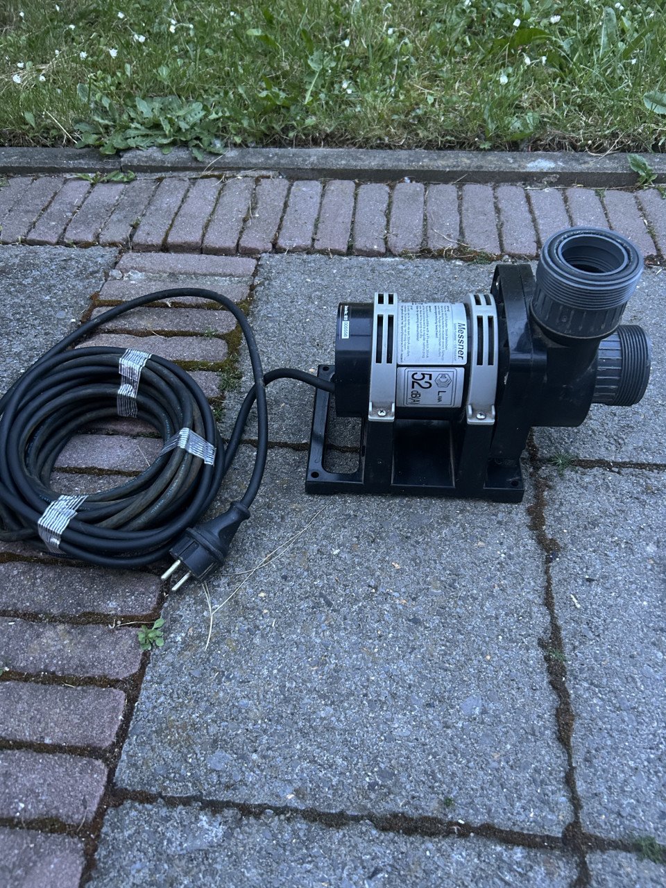 Te koop Messner eco TEC 2  13000 sterke en zuinige  Vijverpomp en 13000 lpu