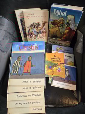 Set met christelijke kinderboeken. 14 stuks