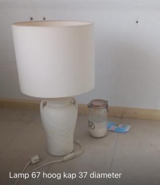 Gratis Salontafel+ lamp