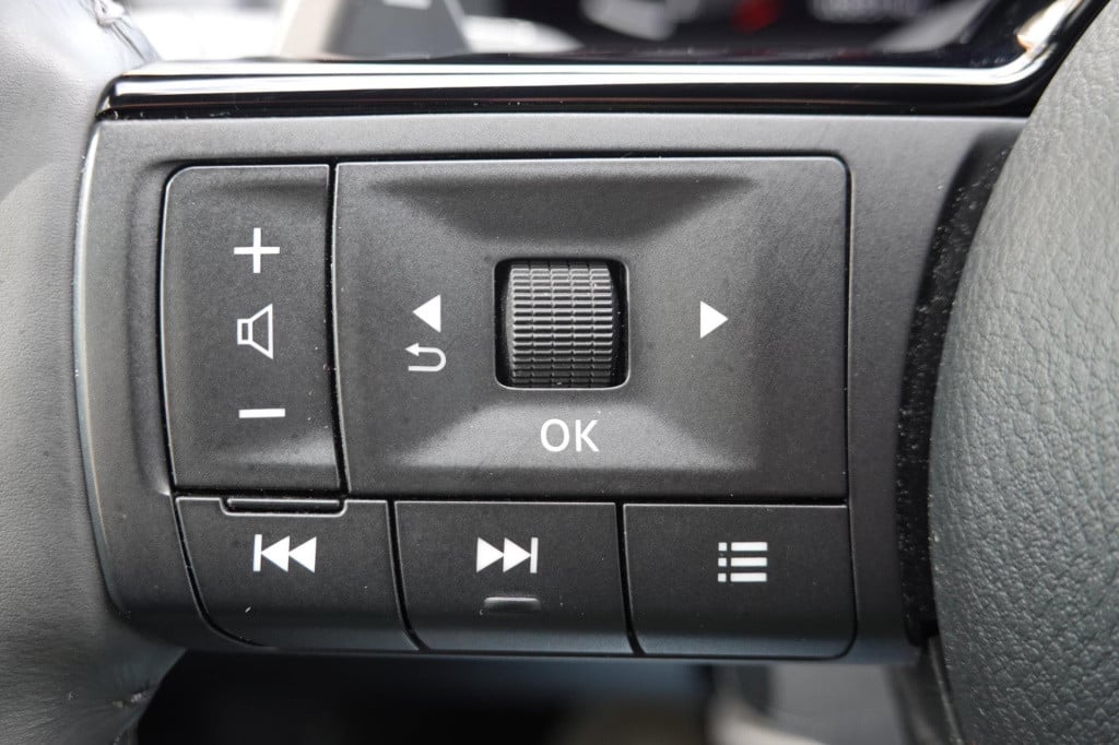 Nissan Qashqai 1.3 mhev xtronic tekna