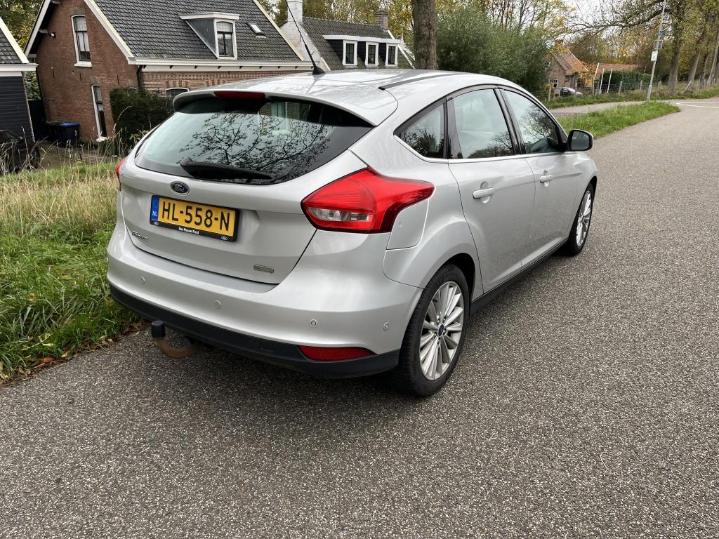 Ford Focus 1.0 titanium edition