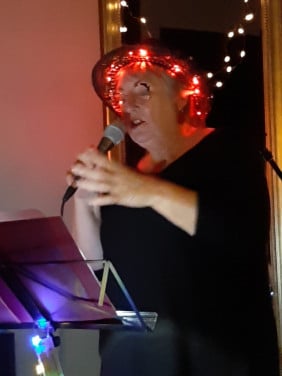 Welke bassist maakt van ons duo een trio?