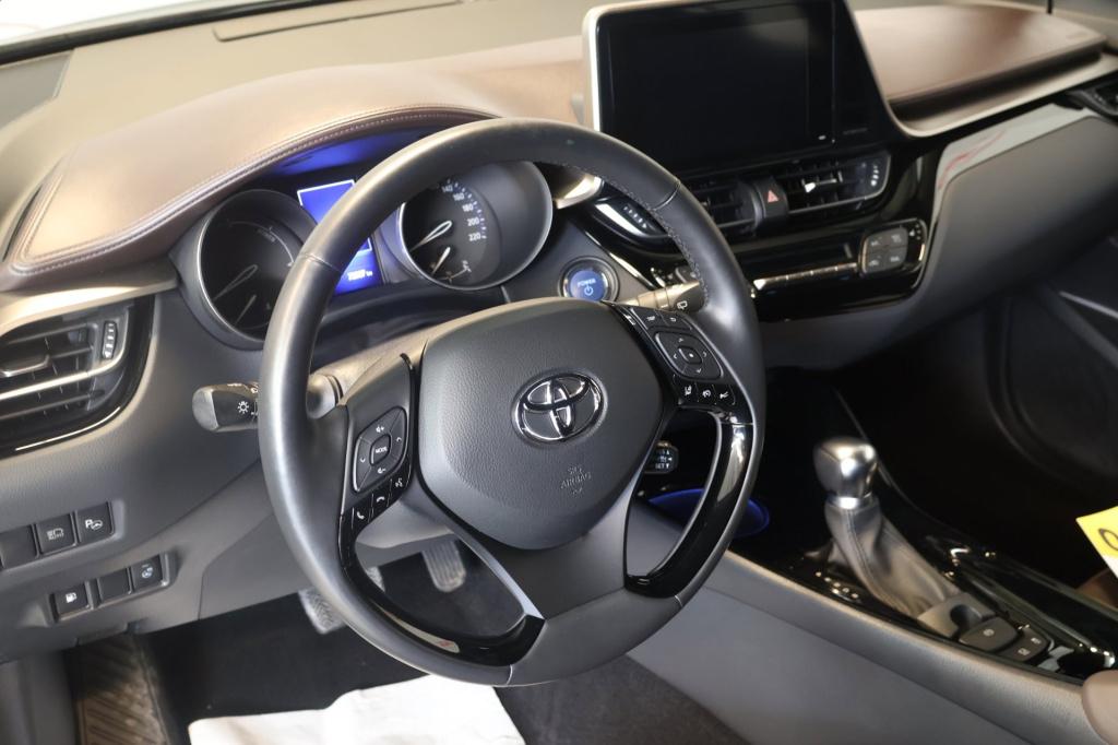 Toyota C-hr 1.8 hybrid executive ultimate nl auto, stoel + stuur verw, jbl,