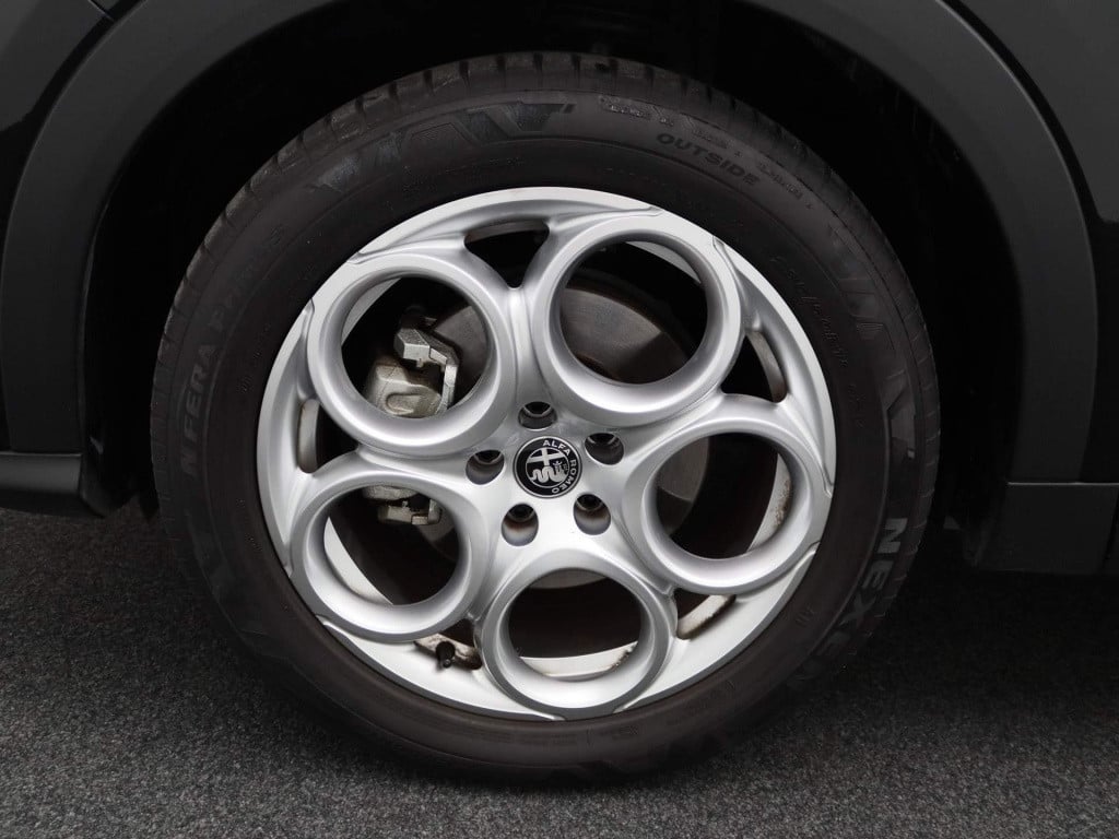 Alfa Romeo Tonale 1.5t hybrid sprint | navigatie | parkeersensoren | digita