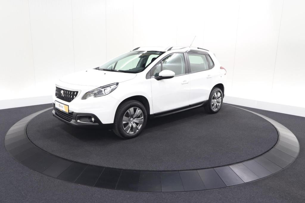 Peugeot 2008 puretech 110 blue lion | trekhaak | apple carplay | navigatie 