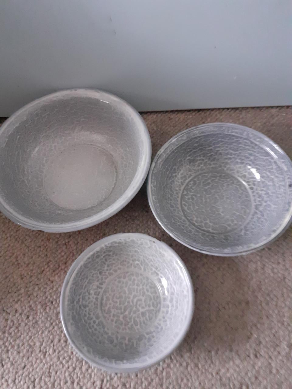 Set gewolkte pannen en schalen