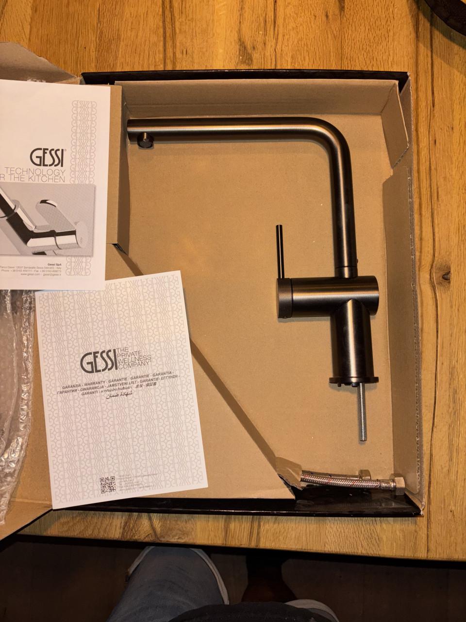 Te koop Nieuwe Gessi keukenmengkraan Gun Metal.