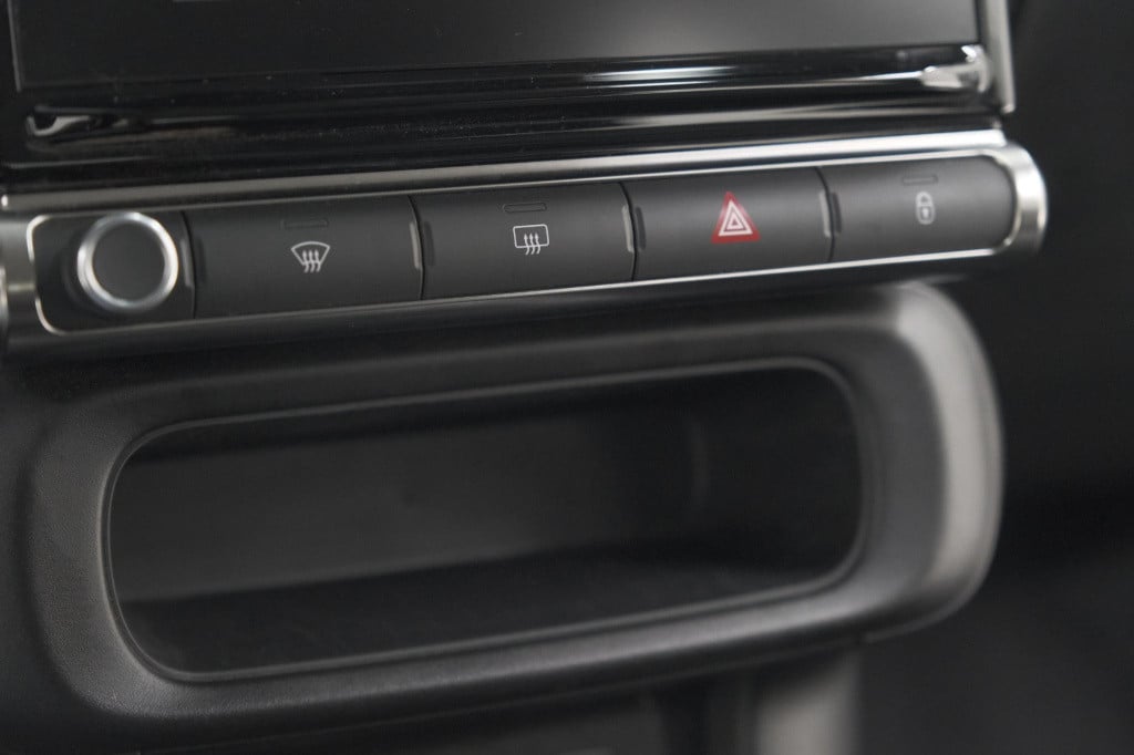 Citroen C3 puretech 82 c-series | trekhaak | camera | apple carplay | allse
