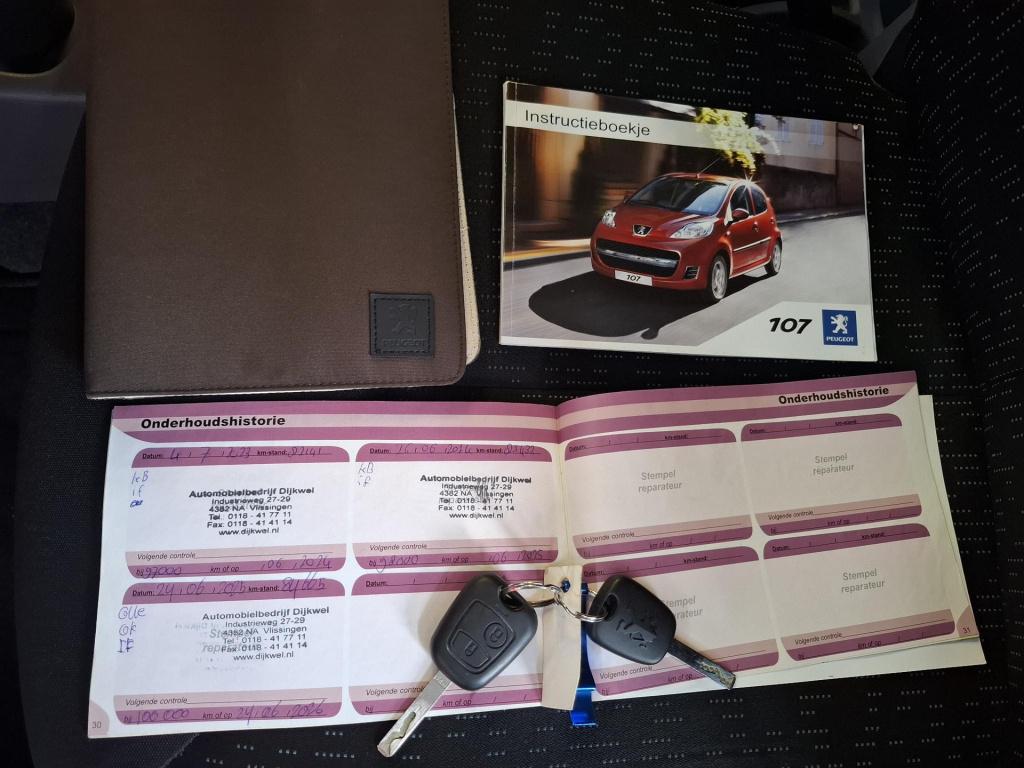 Peugeot 107 1.0i 12v sublime 5-drs airco nieuwe apk