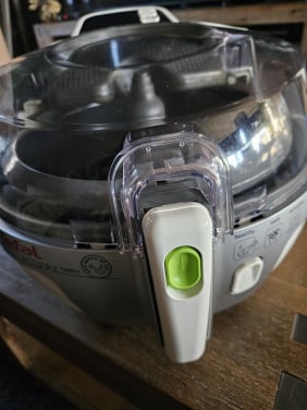 Nieuwe heel grote Tefal ActiFry family XXL inhoud 1,5 kg....