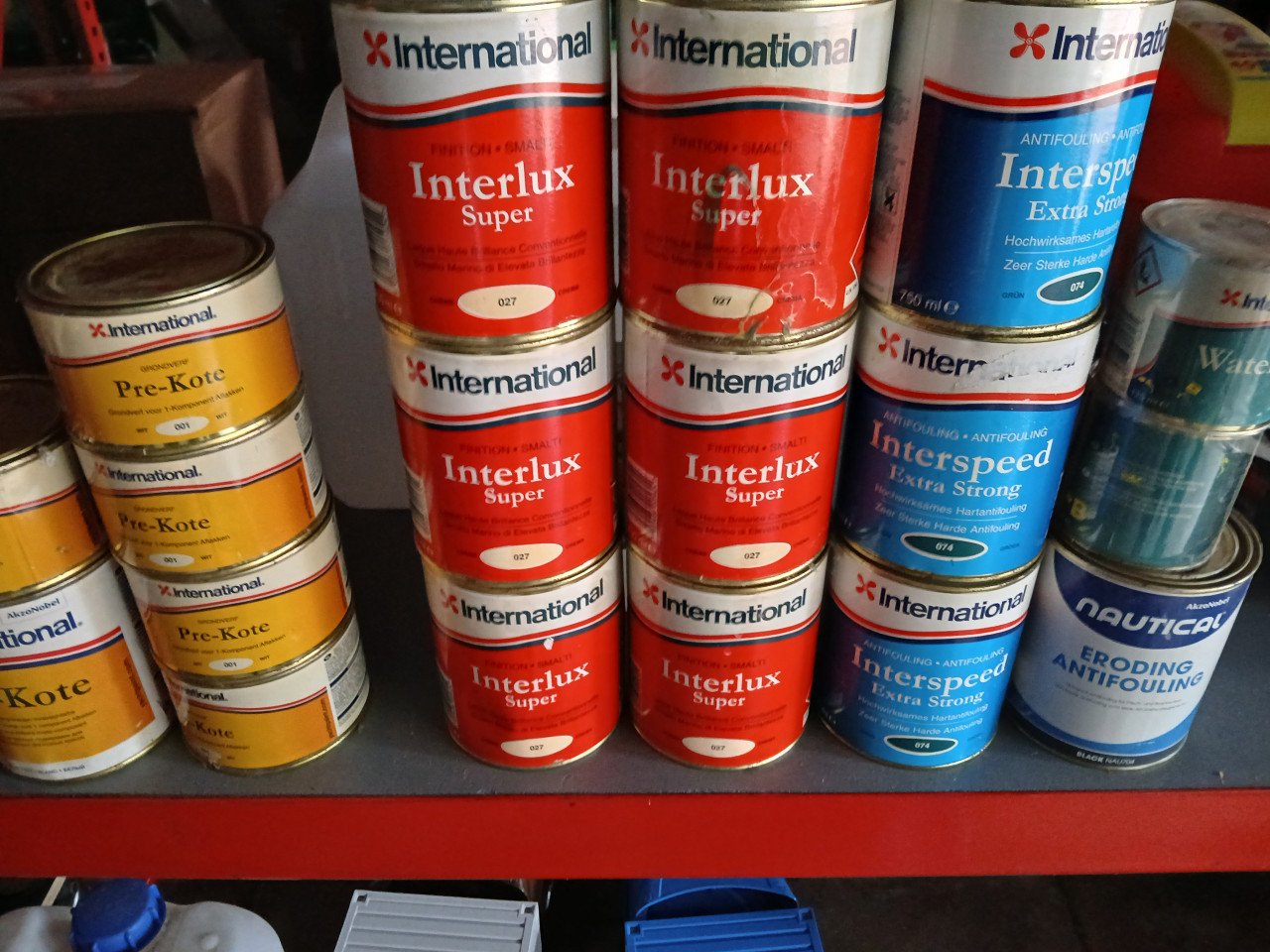 Diverse international yachtlakken
