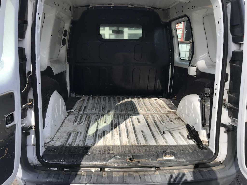 Renault Kangoo express 1.5 dci 75 versnellingsbak kapot