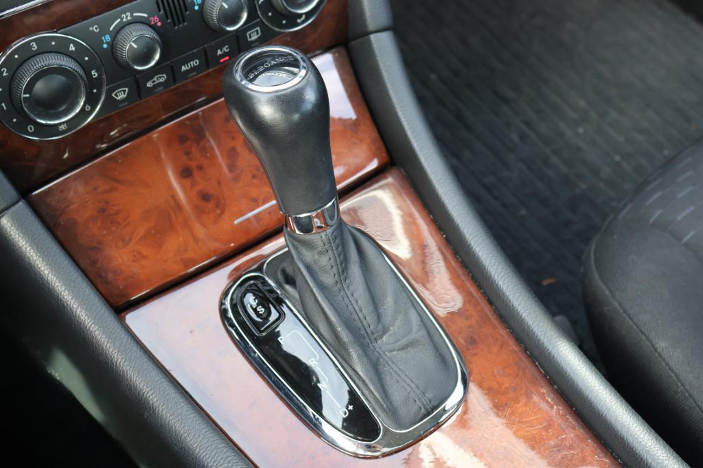 Mercedes-Benz C-Klasse 200 cdi elegance l airco l bluetooth tel l audio mb 