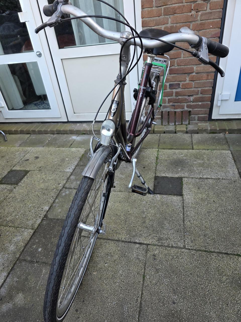 Dames fiets BATAVUS met 7 versnellingen-Fr.maat 58cm-28inch