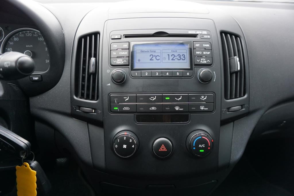 Hyundai I 30 1.4i active cool airco / elektr. ramen / nieuwe apk!