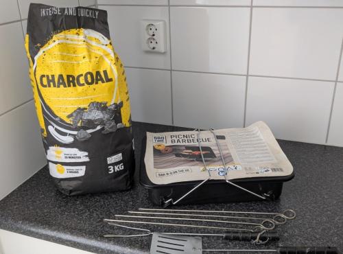 BARBECUE Helemaal Nieuw in de Verpakking