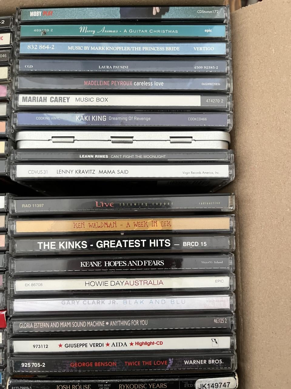 Ruim 100  diverse cd´s