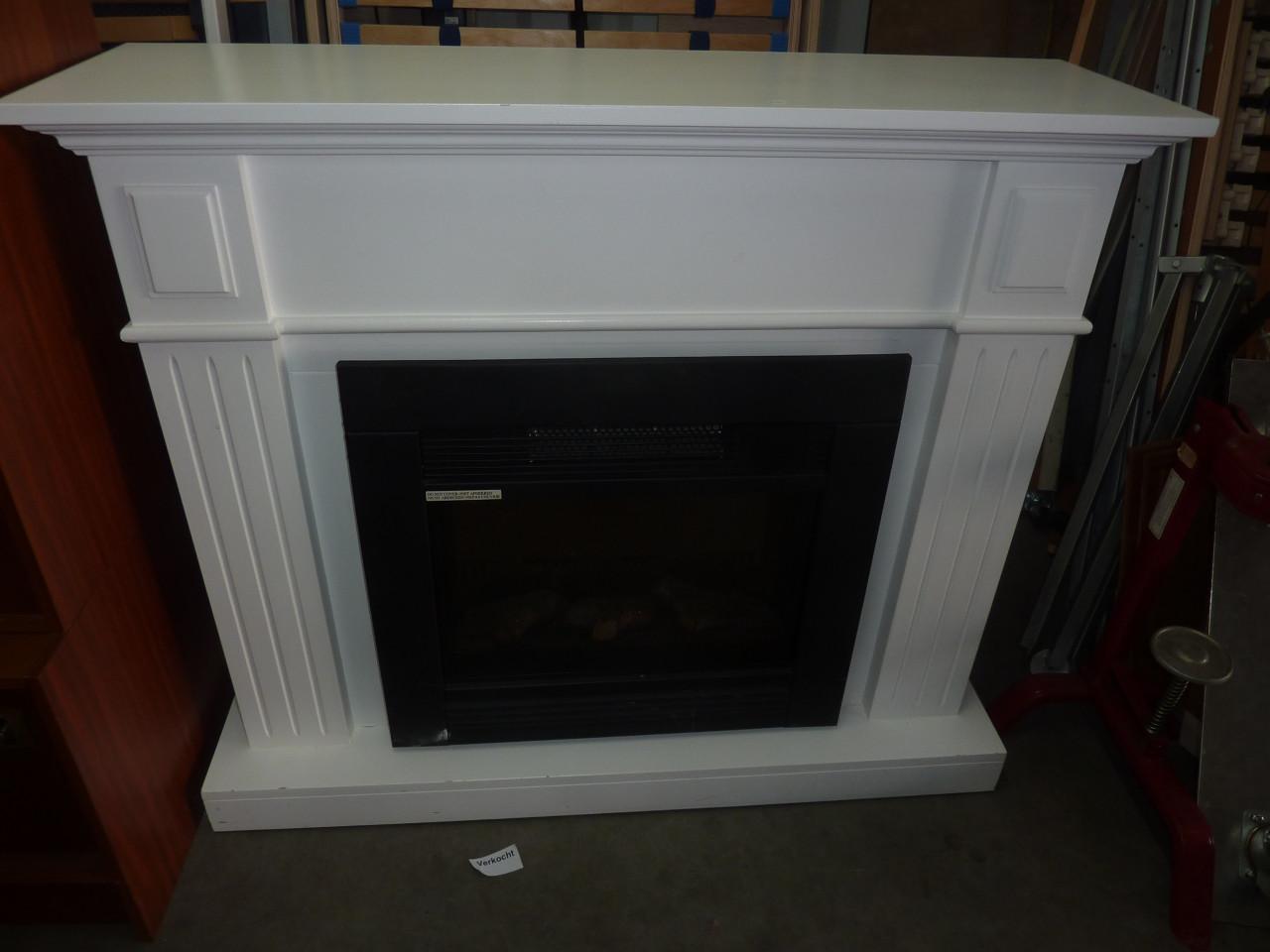 Elektrische haard met ombouw