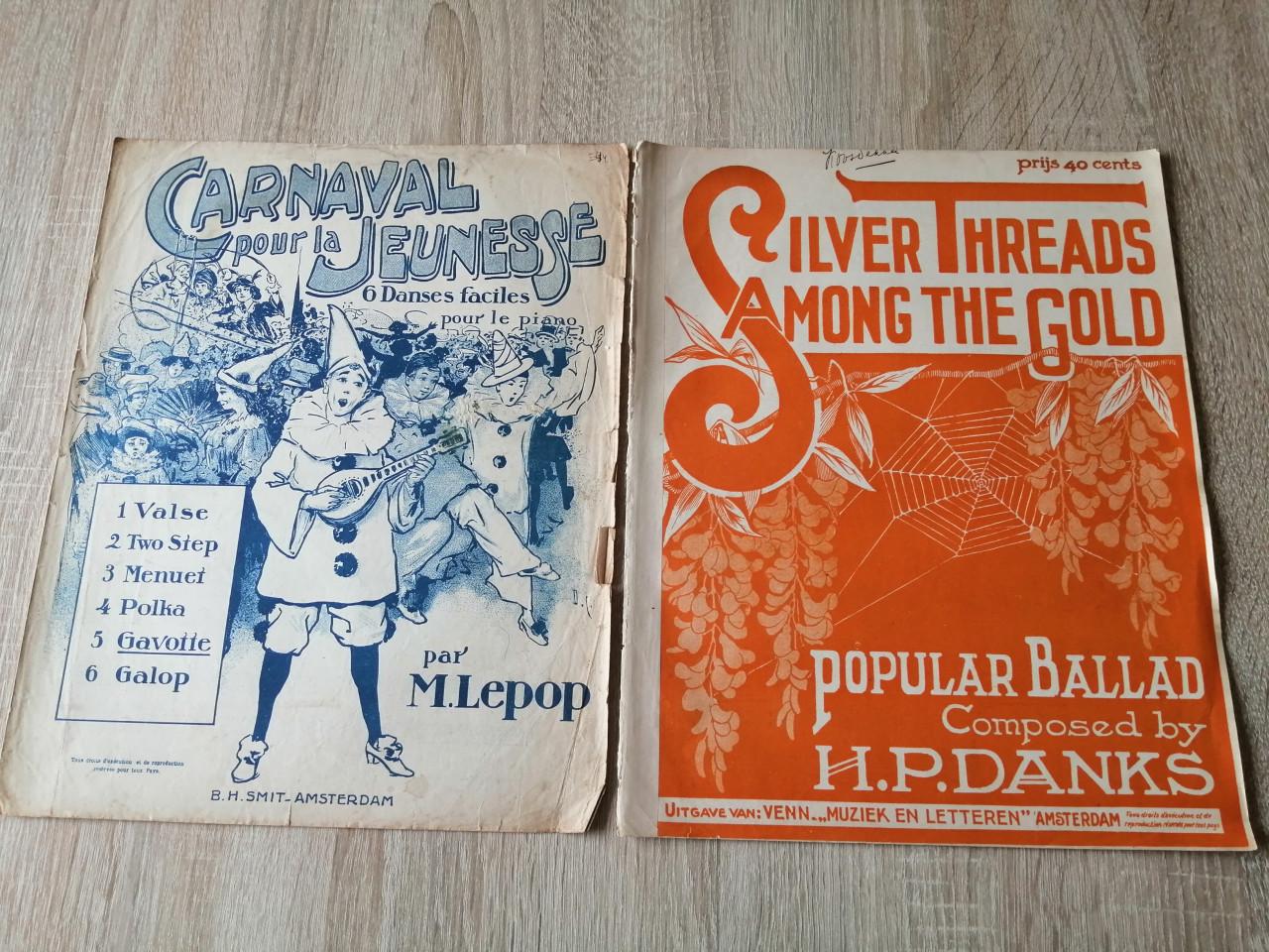 58 stuks oude bladmuziek