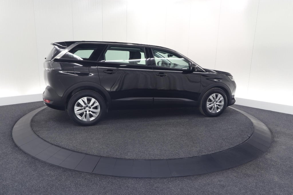 Peugeot 5008 puretech 130 eat8 active | 7 zitplaatsen | camera | navigatie 