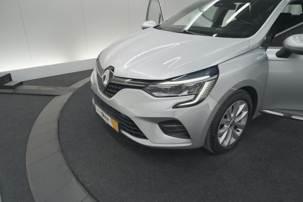 Renault Clio tce 100 intens | parkeersensoren | apple carplay | climate con
