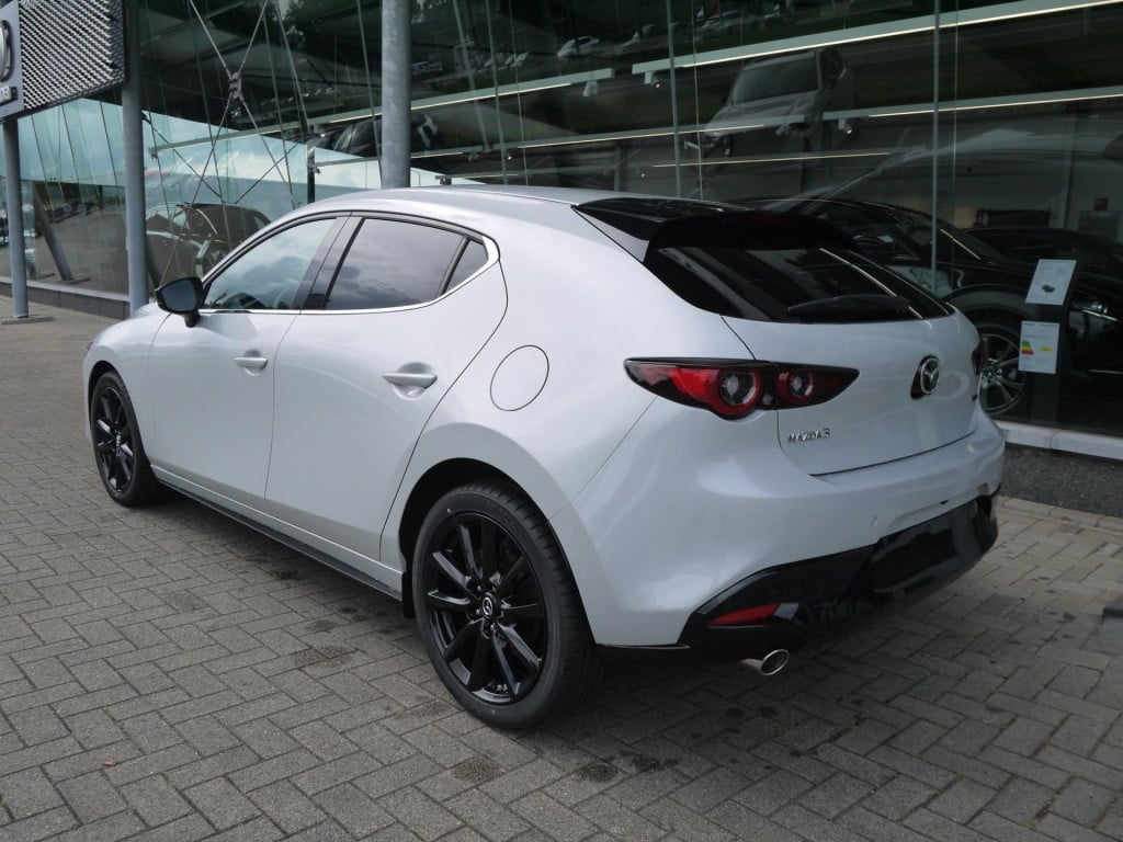 Mazda 3 2.5 e-skyactiv-g m hybrid 140 homura