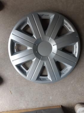 Wieldoppenset Cosmos Zilver 16 Inch. Siervelgen