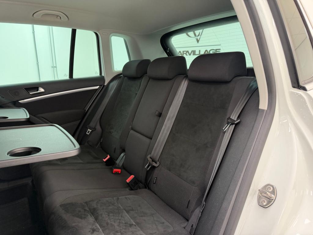 Volkswagen Tiguan 1.4 tsi sport&style | navi | stoelverwarming | clima stoe