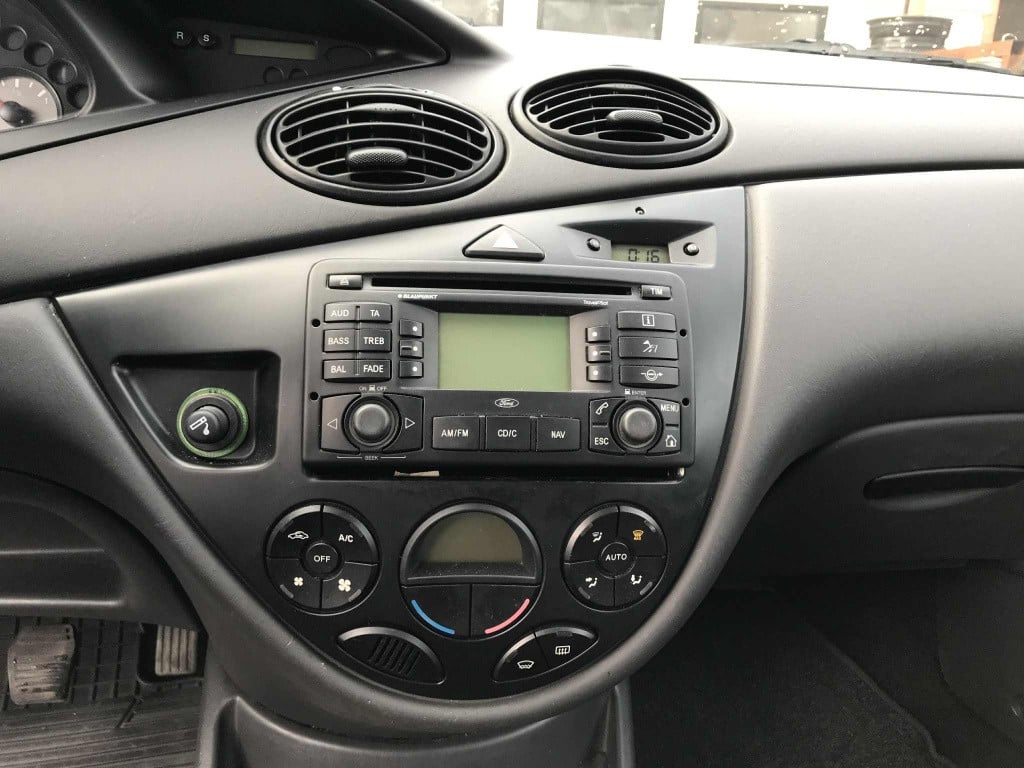 Ford Focus 1.6-16v futura