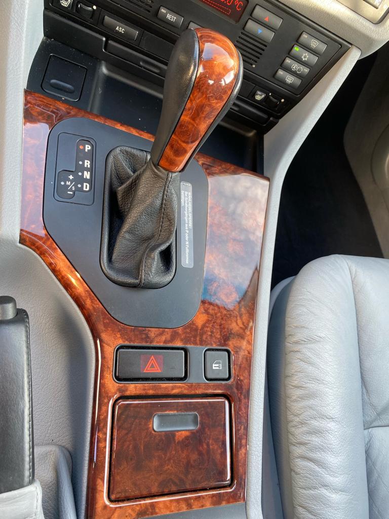 Unieke BMW E39 535i V8