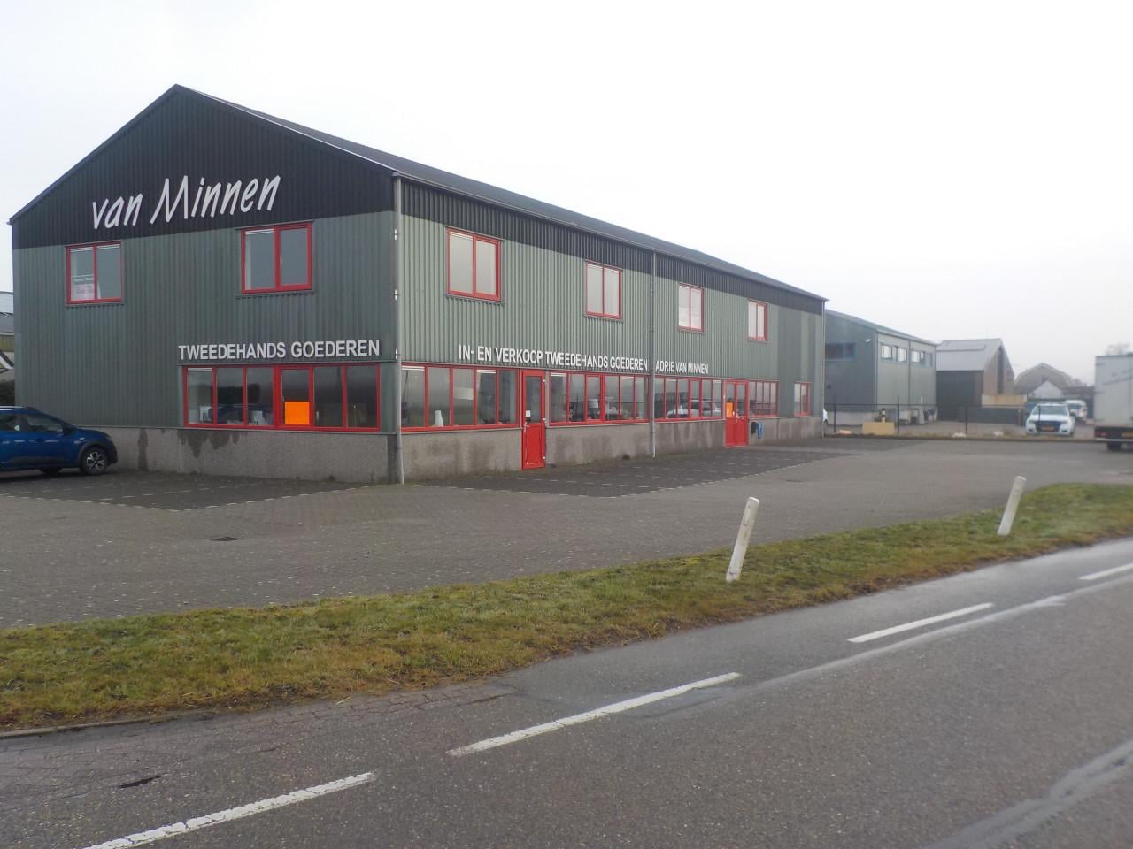 Ledikant 130 x 190 cm met kaptafel +spiegel met spiraal met matras + koopje