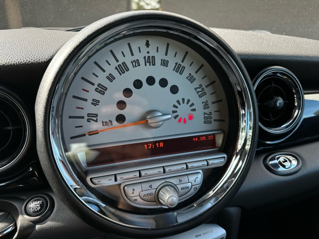 Mini Cooper Cabrio 1.6 pepper // dealeronderhouden //