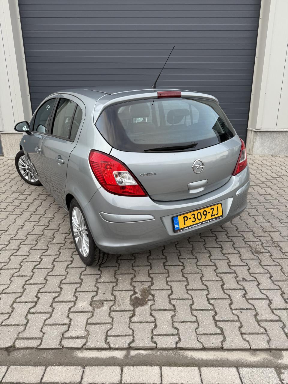 Auto Opel Corsa, 5-deurs