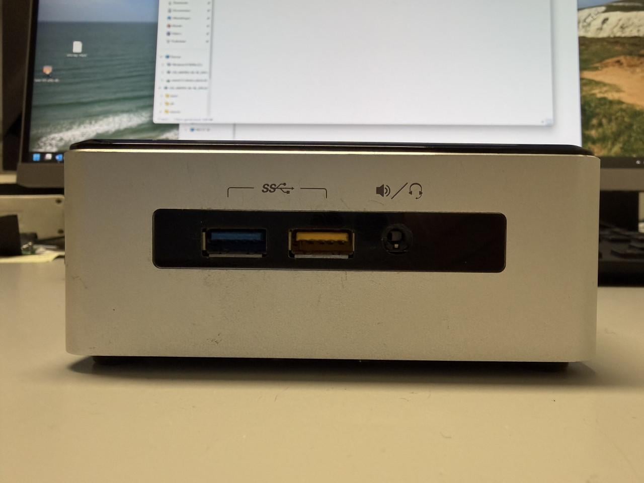 Intel NUC5i3ryh i3-5010u 8Gb 120Gb WIFI Win11LTSC 50€