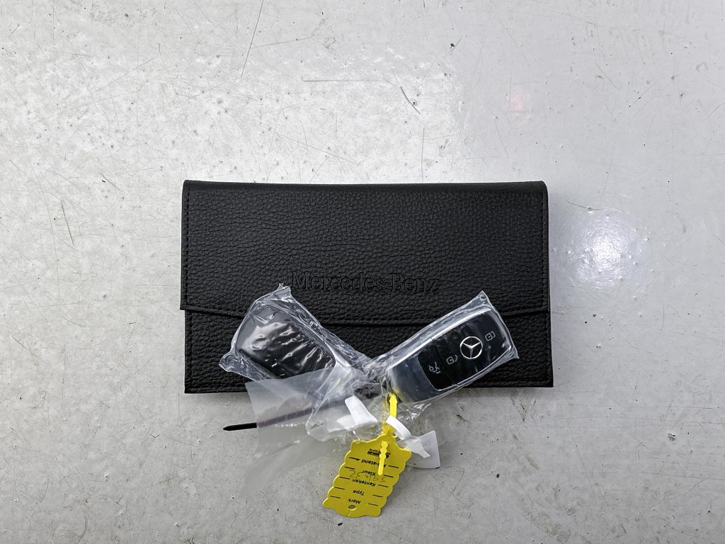 Mercedes-Benz Cla 250 e business solution amg | nightpakket | smartphone in