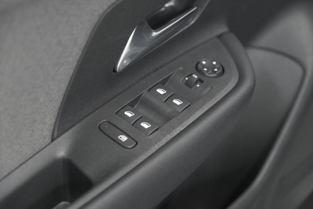 Opel Mokka turbo 130 at8 edition | camera | parkeersensoren | navigatie | a