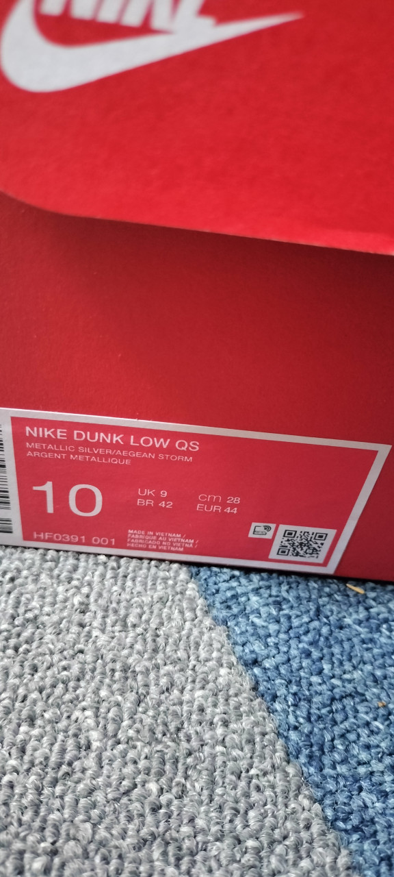 Nike Dunk Low QS silver Surfer maat 44