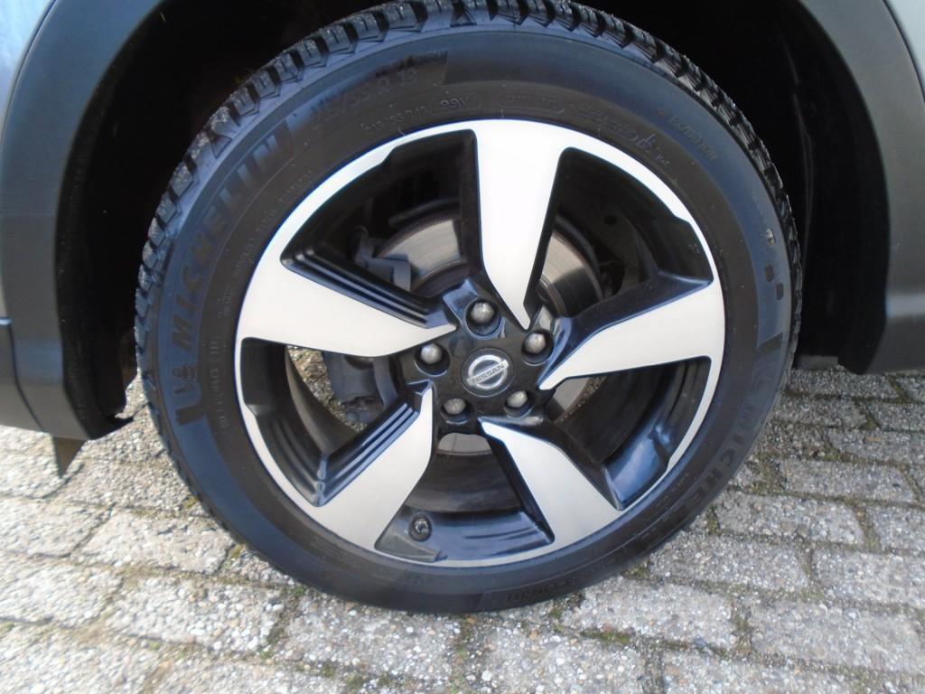Nissan Qashqai 1.2 connect edition