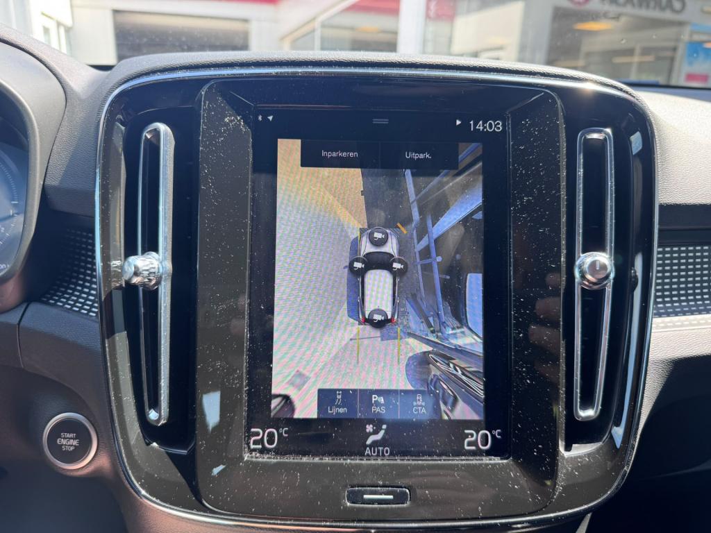 Volvo XC40 1.5 t5 recharge r-design