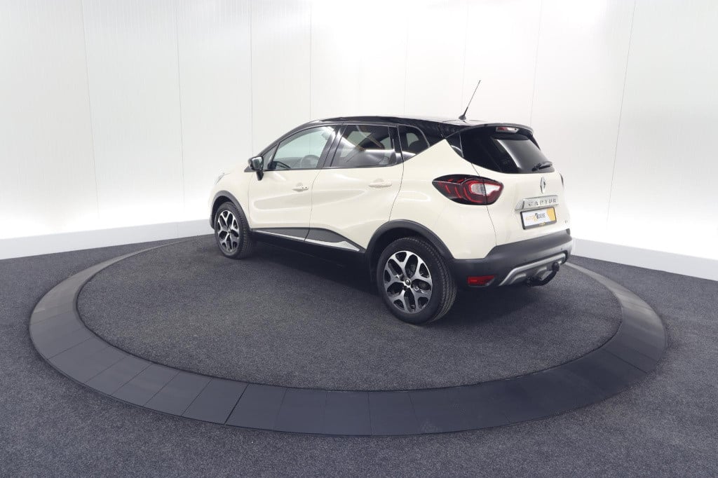 Renault Captur tce 90 intens | trekhaak | camera | navigatie | parkeersenso