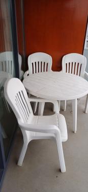 Tuinset met 3 stoelen gratis