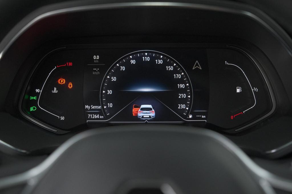 Renault Captur mild hybrid 140 intens | trekhaak | camera | apple carplay |
