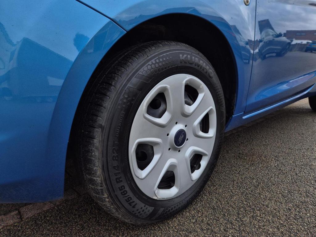 Ford KA 1.2 style origineel nl / airco / nieuwe distriebutieriem