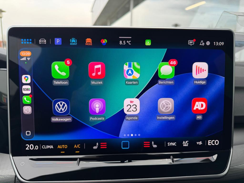 Volkswagen Golf 1.5 ehybrid 50 edition automaat , elektrische voorstoelen, 