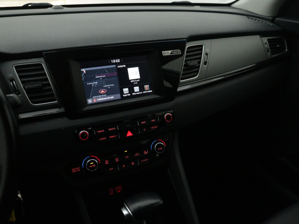 Kia Niro 1.6 gdi hybrid dynamicline | navigatie | achteruitrijcamera |