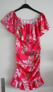 Roze jurk met bloemen print  maat m
